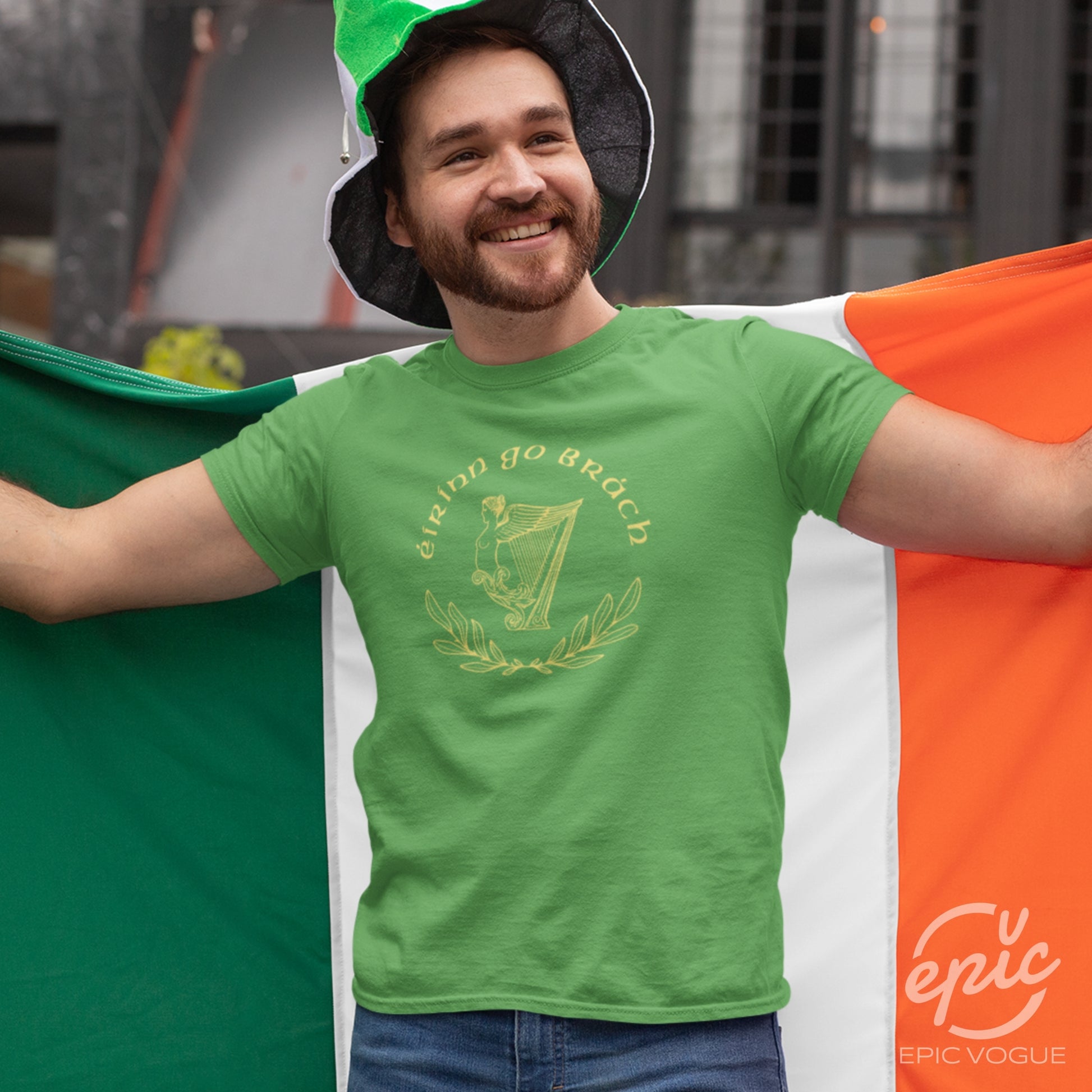 Eirinn go Brach, Leaf T-Shirt