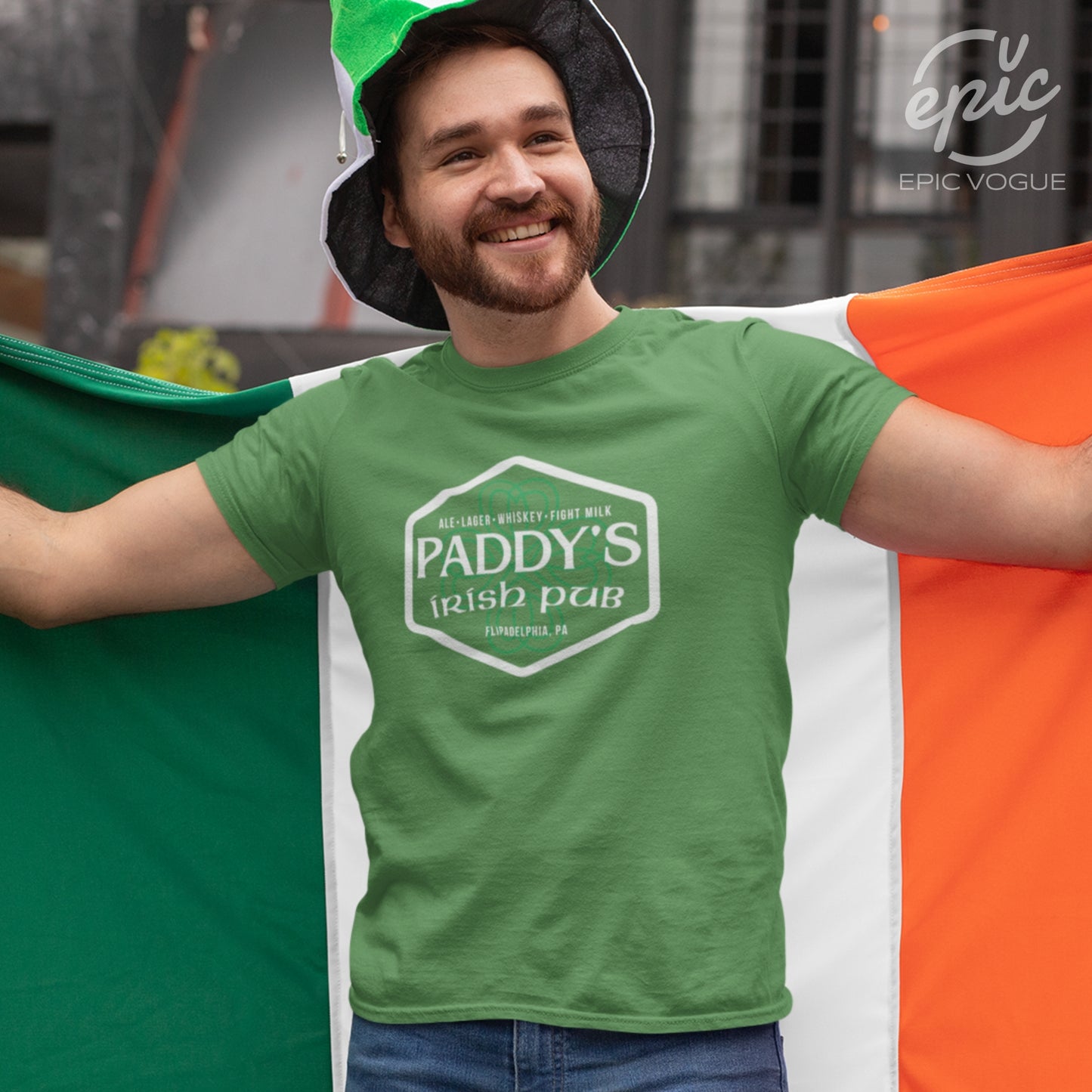 Paddy's Irish Pub, Leaf T-Shirt